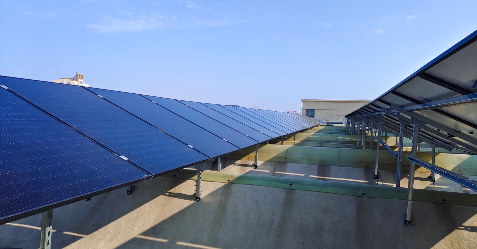 Tornando-se Verde | A Consort permite que a energia fotovoltaica Versin no telhado funcione na rede